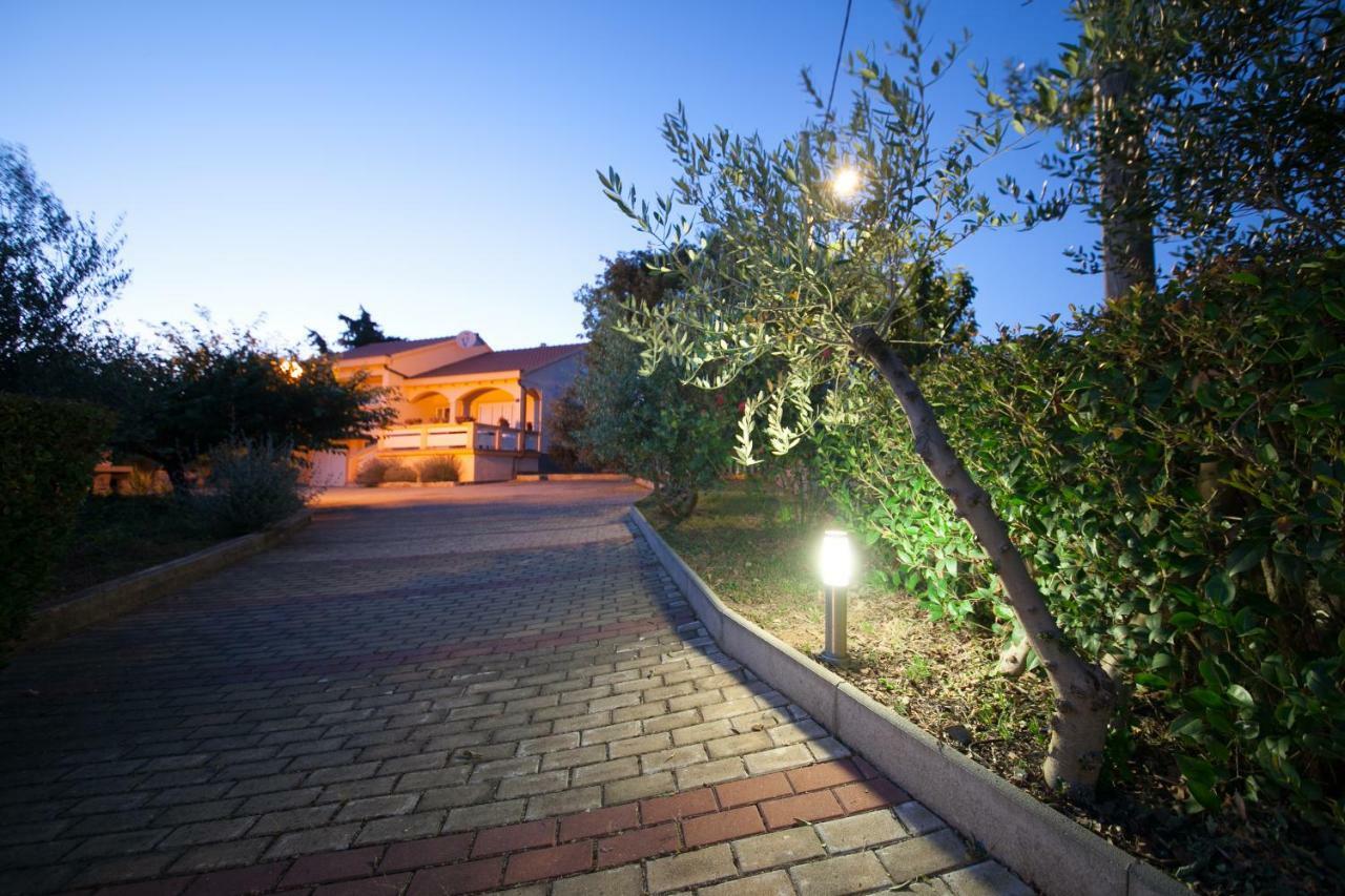 Holiday Home Antonio Dracevac Ninski Экстерьер фото